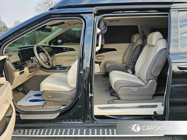 Kia The New Carnival 4th Generation 2024 Черный из Кореи, фото 2