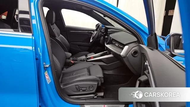 Audi A3 (8Y) 2022 Синий из Кореи, фото 2