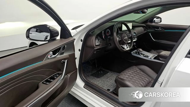 Kia Stinger Meister 2022 Белый из Кореи, фото 2