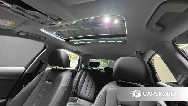 Audi A4 (B9) 2023 Синий из Кореи, фото 2