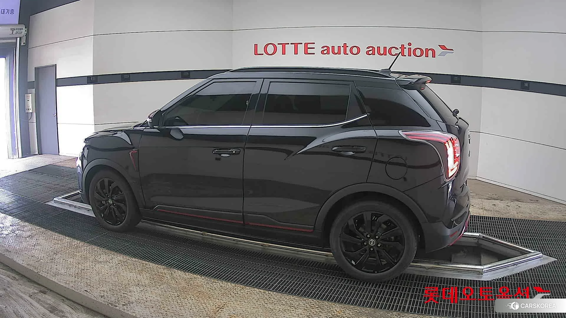 SsangYong Tivoli 2022 Spaceblack из Кореи, фото 2
