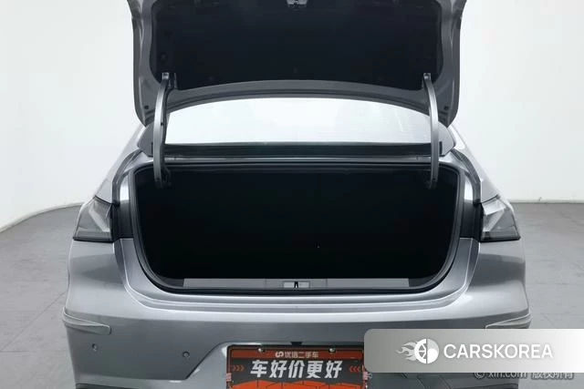 Peugeot 408 2023 Темно-серый из Китая, фото 2