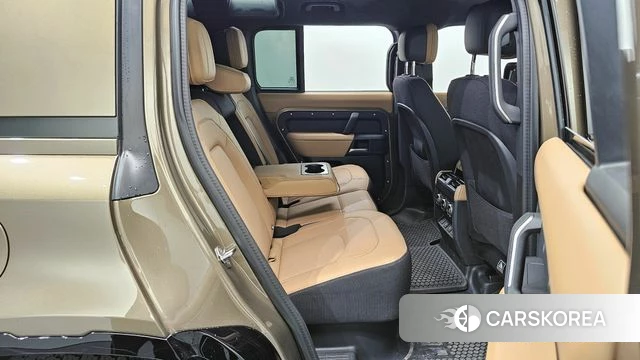 Land Rover Defender (L663) 2025 Коричневый из Кореи, фото 2