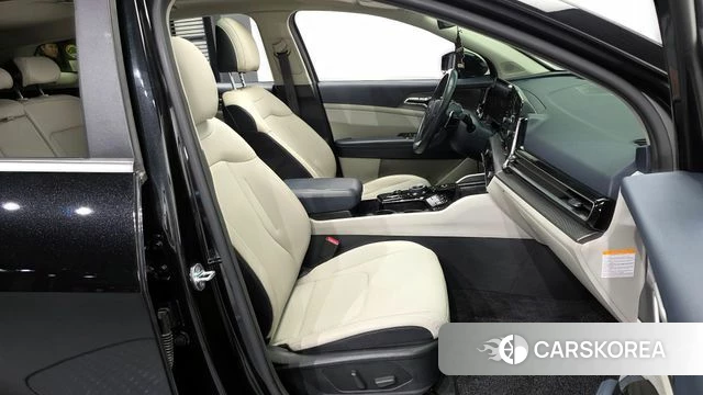 Kia Sportage 5th Generation Hybrid 2022 Черный из Кореи, фото 2