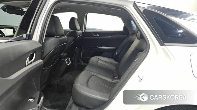 Kia K5 3rd generation 2023 Белый из Кореи, фото 2