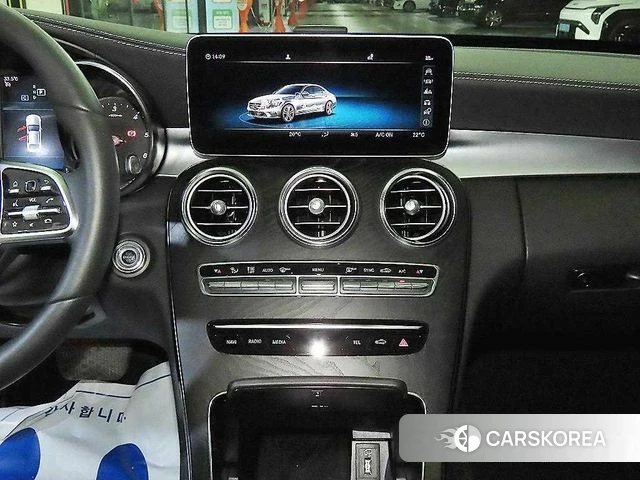 Mercedes-Benz C-Class W205 2019 Черный из Кореи, фото 2