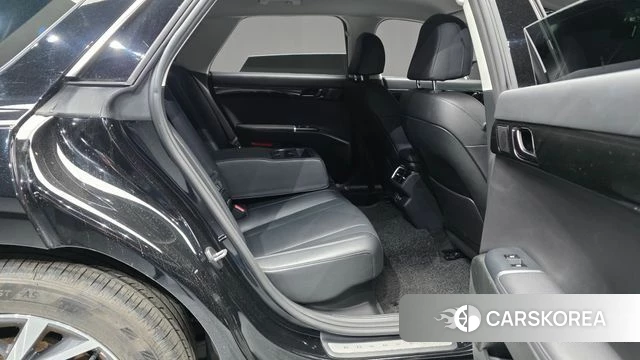 Hyundai Grandeur Hybrid (GN7) 2023 Черный из Кореи, фото 2