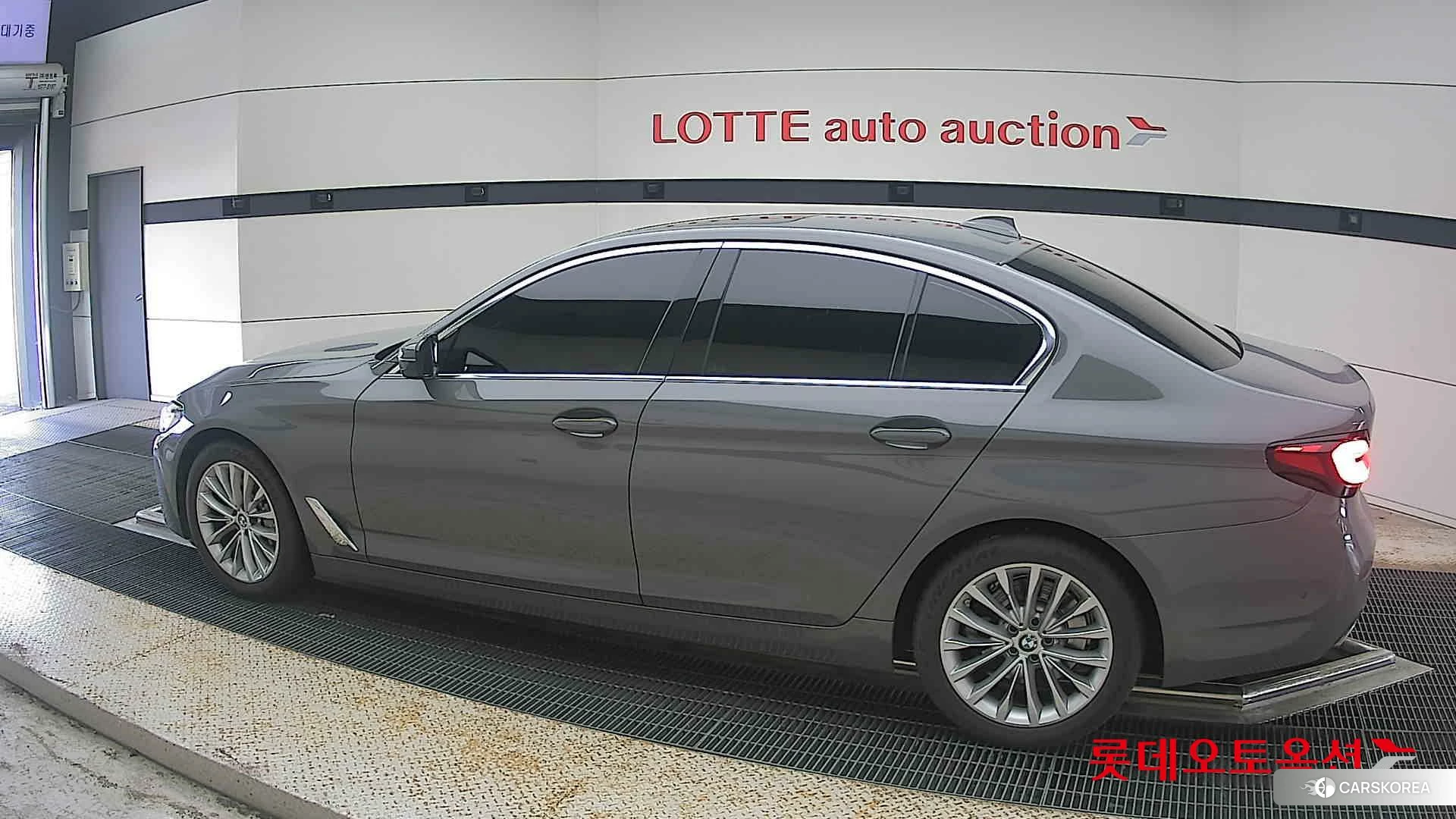 BMW  530i 2022 Другое из Кореи, фото 2