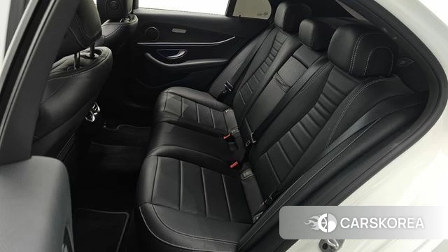 Mercedes-Benz E-Class W213 2023 Белый из Кореи, фото 2