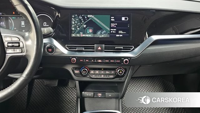 Kia Niro Plus 2023 Серебристо-серый из Кореи, фото 2
