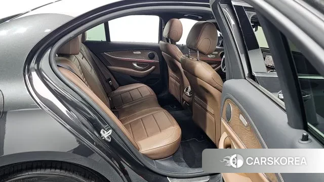 Mercedes-Benz E-Class W213 2020 Серый из Кореи, фото 2