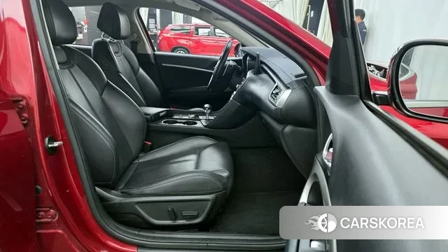 Genesis The New G70 2022 Красный из Кореи, фото 2