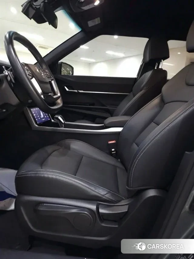 Ssangyong Torres 2023 Темно-зеленый из Кореи, фото 2