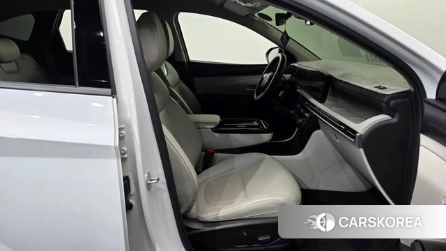 Hyundai The New Tucson (NX4) 2024 Белый из Кореи, фото 2