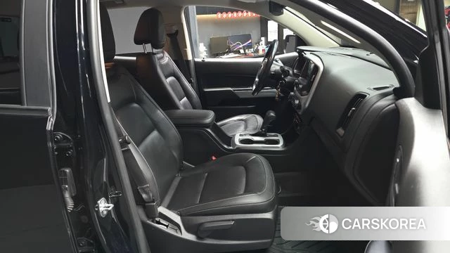 Chevrolet (GM Daewoo) Real New Colorado 2021 Черный из Кореи, фото 2