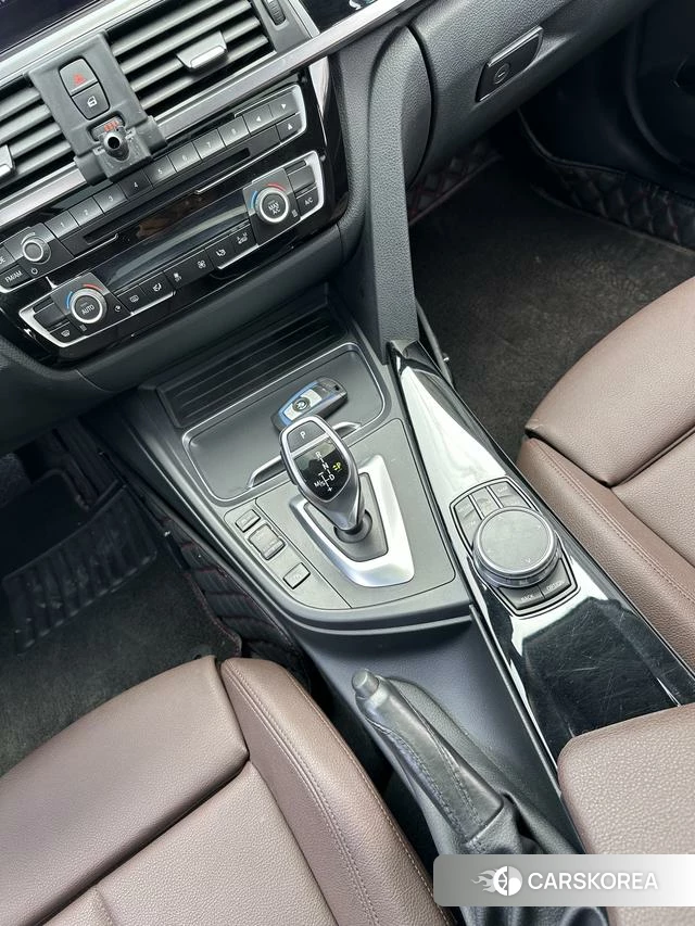 BMW 3 series 2019 Белый из Китая, фото 2