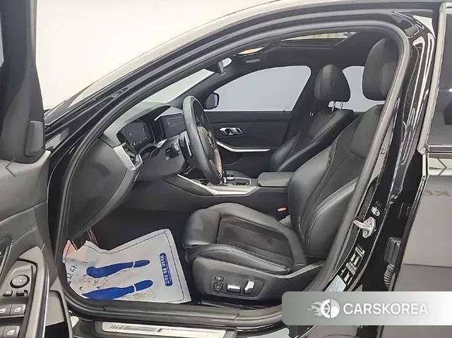 BMW 3 Series (G20) 2021 Черный из Кореи, фото 2