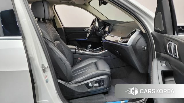 BMW X5 (G05) 2023 Белый из Кореи, фото 2