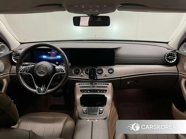Mercedes-Benz E-class 2022 Черный из Китая, фото 2