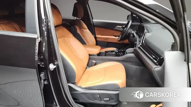 Kia Sportage 5th Generation 2021 Черный из Кореи, фото 2