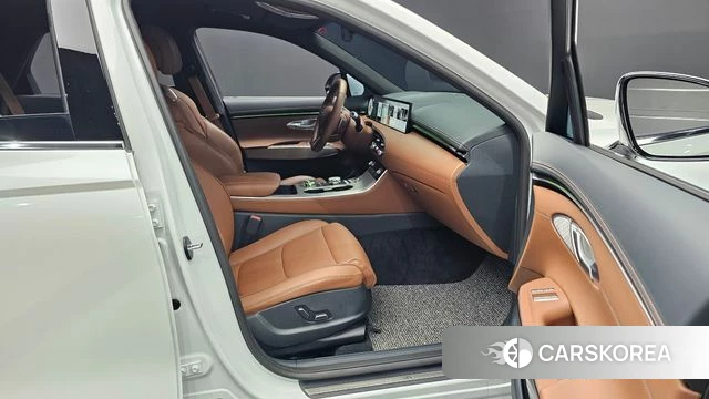 Genesis GV70 2026 Белый из Кореи, фото 2