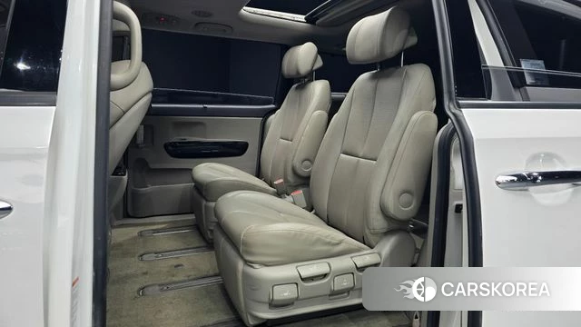 Kia The New Carnival 2018 Белый из Кореи, фото 2
