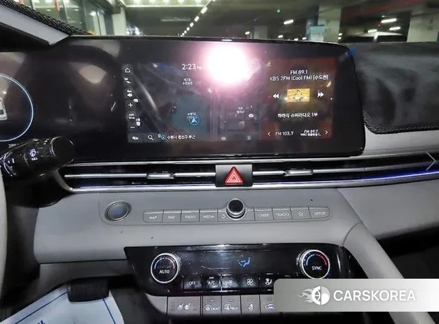 Hyundai The New Avante (CN7) 2023 Черный из Кореи, фото 2