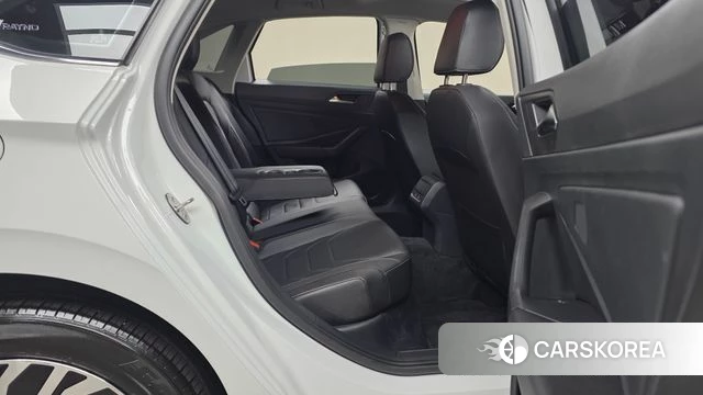 Volkswagen 7th Generation of Jetta 2021 Белый из Кореи, фото 2