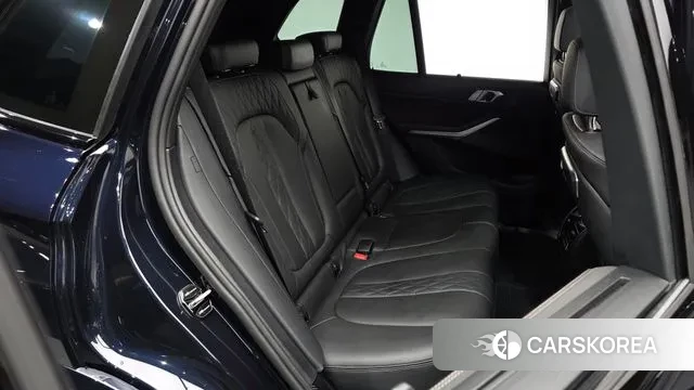 BMW X5 (G05) 2023 Черный из Кореи, фото 2