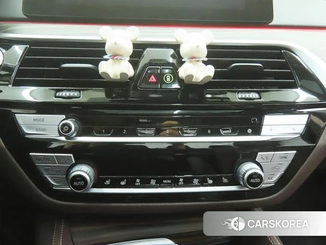 BMW 5 Series (G30) 2020 Серый из Кореи, фото 2