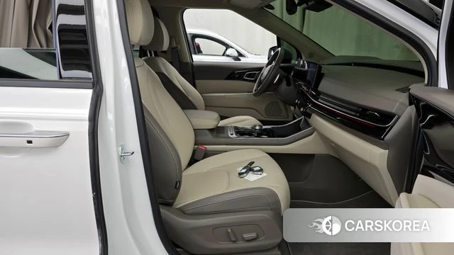 Kia The New Carnival 4th Generation 2024 Белый из Кореи, фото 2