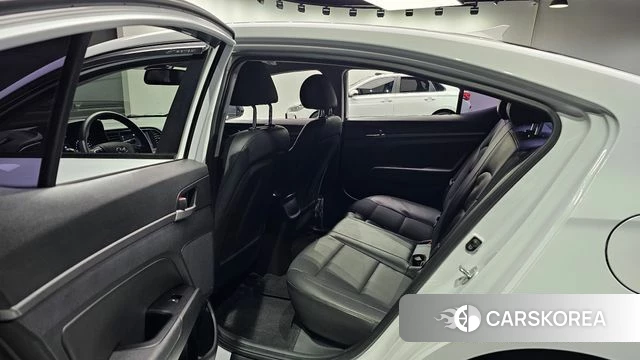 Hyundai Avante AD 2018 Белый из Кореи, фото 2