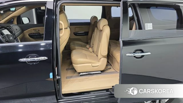 Kia The New Carnival 2018 Черный из Кореи, фото 2