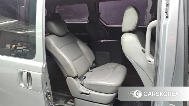 Hyundai The New Grand Starex 2019 Серебряный из Кореи, фото 2