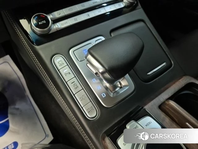 Genesis G90 2021 Черный из Кореи, фото 2