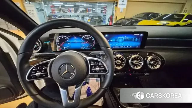 Mercedes-Benz A-Class W177 2021 Белый из Кореи, фото 2