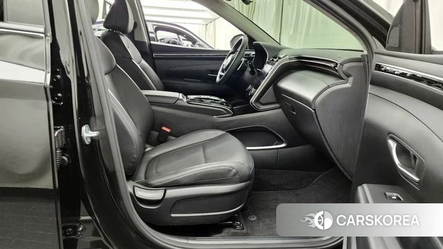Hyundai Tucson (NX4) 2023 Черный из Кореи, фото 2