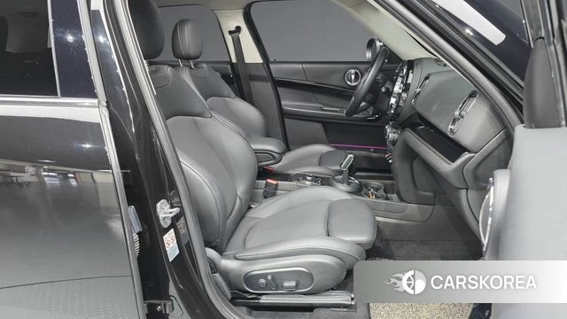 Mini Cooper Countryman 2022 Черный из Кореи, фото 2