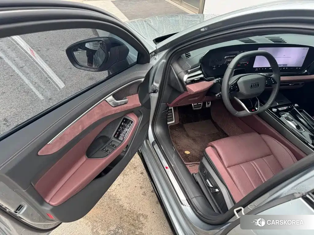 Audi A6L 2026 Silver/gray из Китая, фото 2