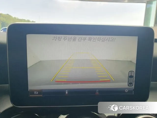 Mercedes-Benz C-Class W205 2018 Белый из Кореи, фото 2