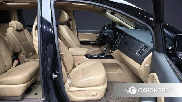 Kia The New Carnival 2019 Черный из Кореи, фото 2