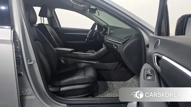 Hyundai Sonata (DN8) 2023 Серебряный из Кореи, фото 2