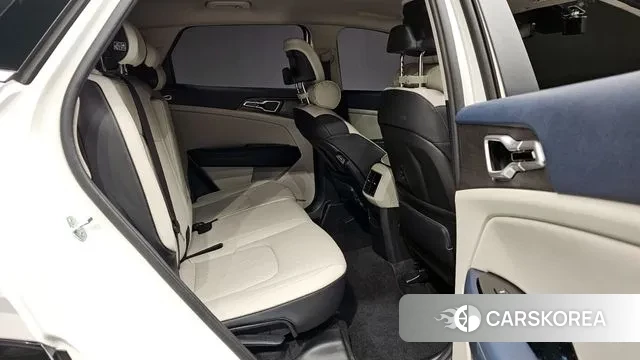 Kia Sportage 5th Generation 2023 Белый из Кореи, фото 2
