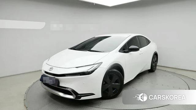 Toyota Prius 5th Generation 2023 Белый из Кореи, фото 2