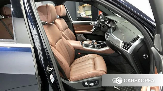 BMW X5 (G05) 2021 Черный из Кореи, фото 2