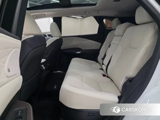 Lexus RX450h + 5th generation 2025 Белый из Кореи, фото 2