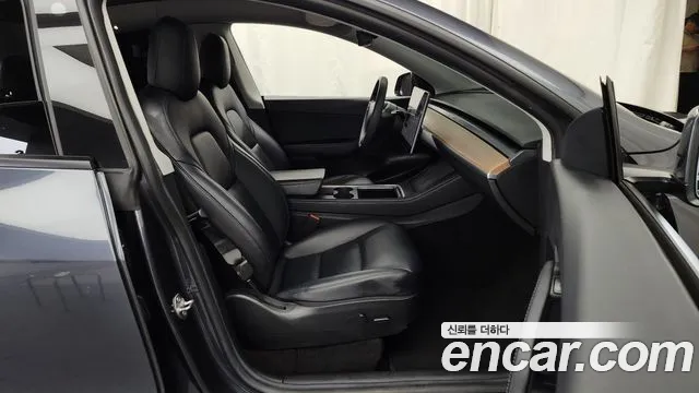 Tesla Model Y 2021 Светло-серебряный цвет из Кореи, фото 2