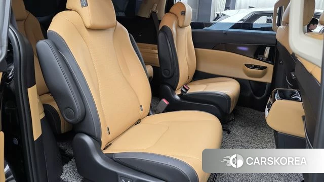 Kia Carnival 4th generation 2023 Черный из Кореи, фото 2