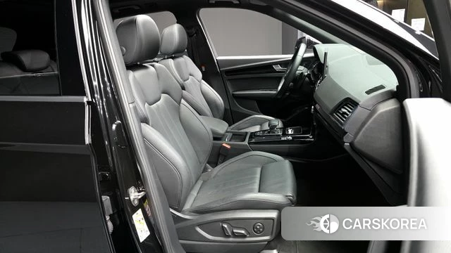 Audi Q5 (FY) 2021 Черный из Кореи, фото 2