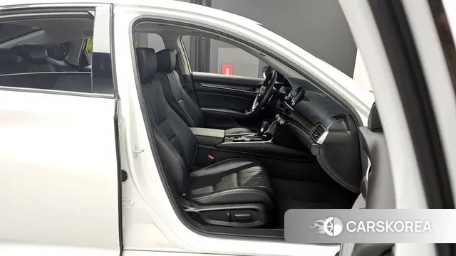 Honda Accord 10th Generation 2021 Белый из Кореи, фото 2